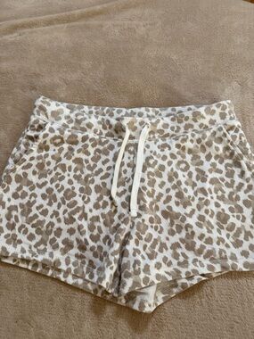 Old Navy Beige Leopard-Print Drawstring Athletic Shorts